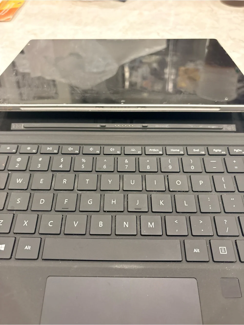 Surface PRO accessories bundle station HDMI cable case